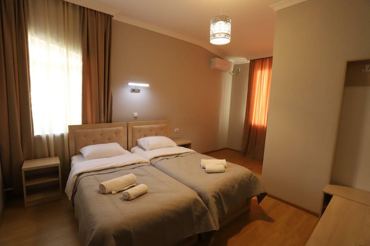 Hotel Hollywood Kutaisi Exterior foto