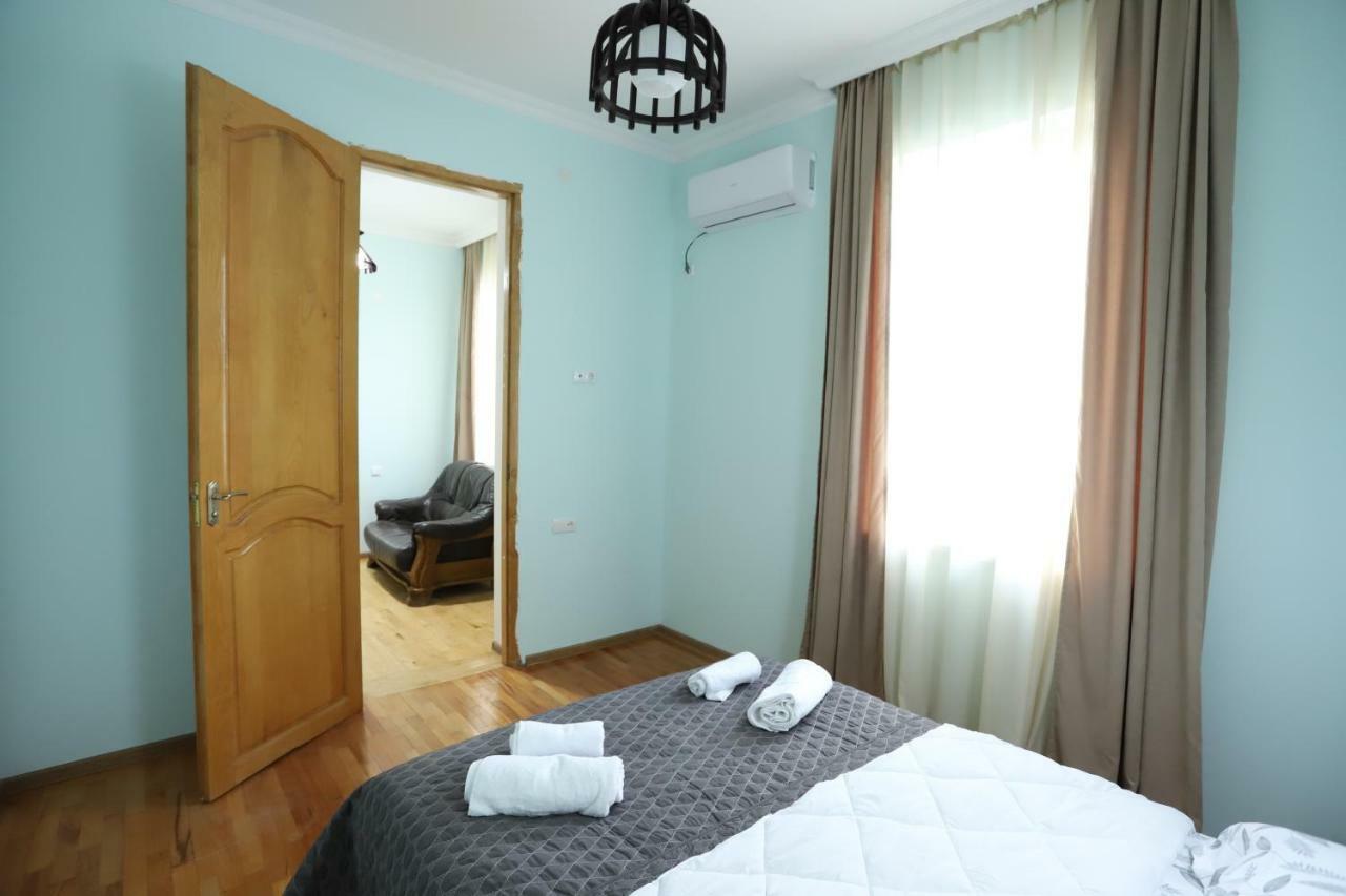 Hotel Hollywood Kutaisi Exterior foto